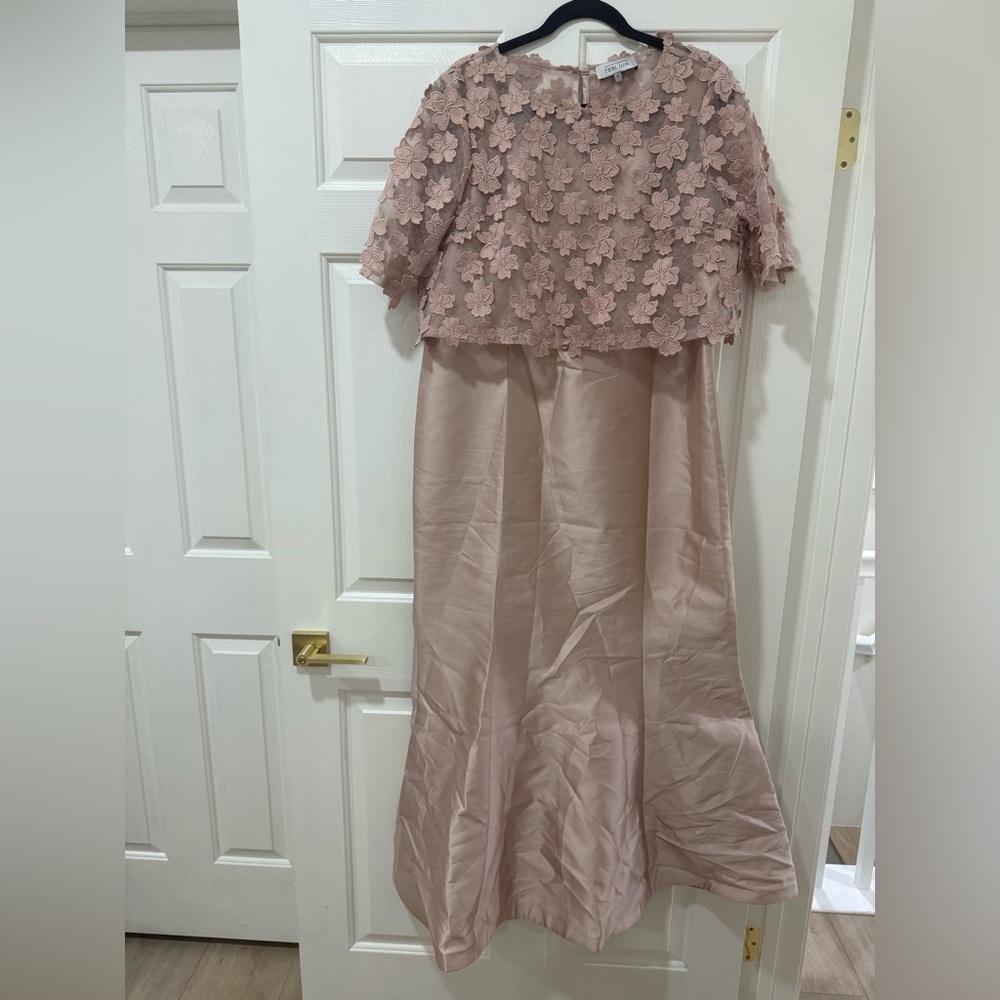 Teri Jon Blush Floral Lace Dress